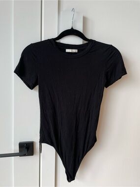 Wilfred Black Short-Sleeve Crew Neck Bodysuit